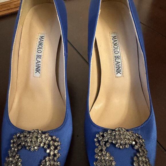 Manolo Blahnik Blue Satin Hangisi Crystal Buckle Pointed Toe Pumps - Picture 5 of 15